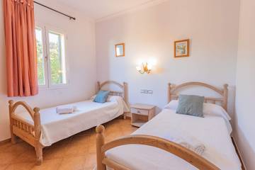 Villa in Alaior Municipality, Coast of Menorca für 6 