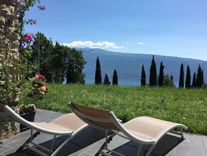Ferienhaus für 7 Personen, mit Ausblick und Garten sowie Seeblick, mit Haustier in Gargnano