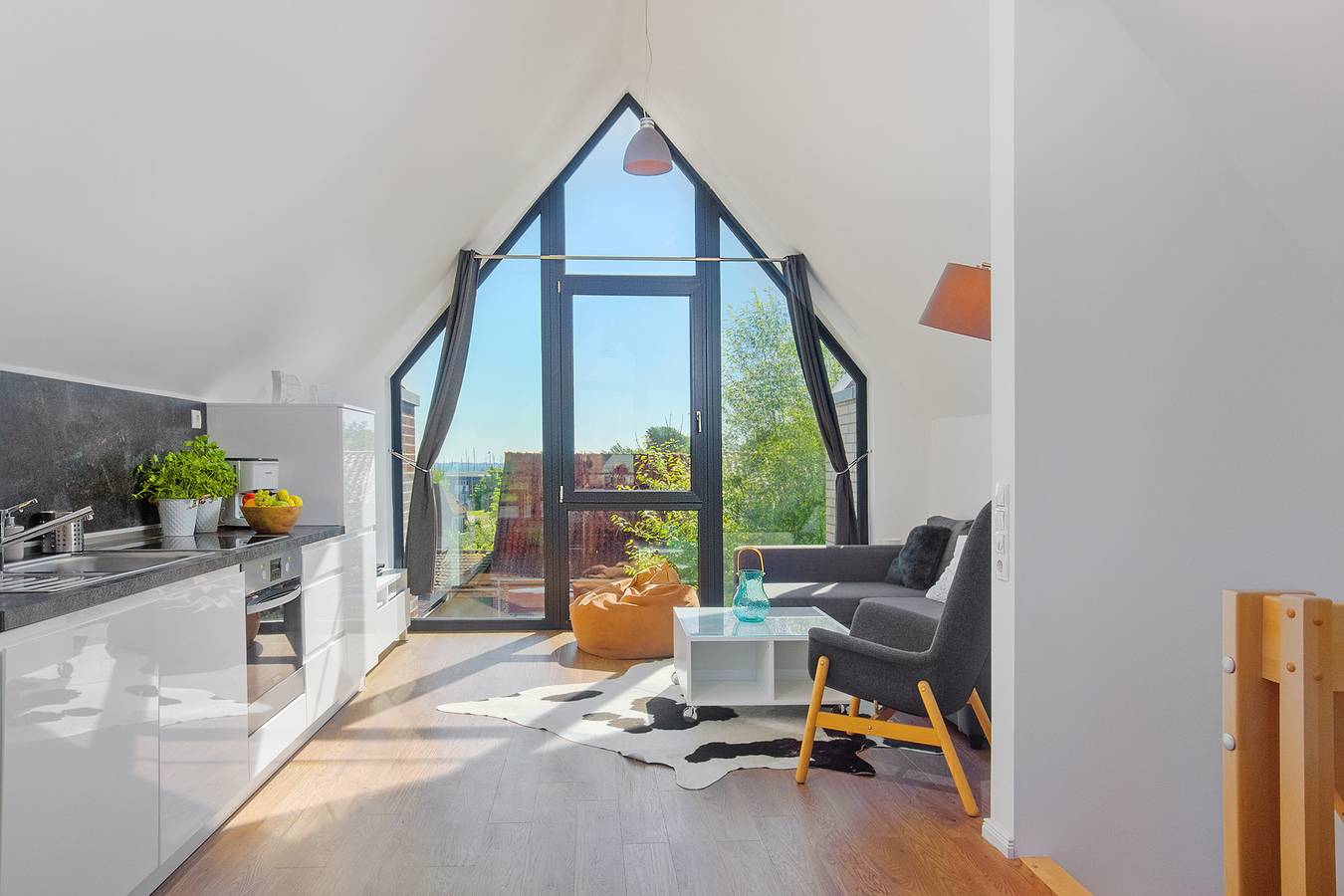 Ganze Ferienwohnung, Fischerdorf Hafenloft - mit Meerblick in Heiligenhafen, Ostholstein