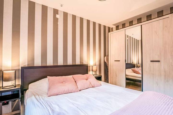Apartamento entero, Amuzee with parking & lateral sea view in Blankenberge, Costa de Bélgica