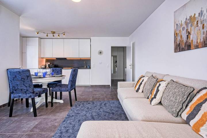 Appartement de vacances pour 6 personnes, avec vue et jardin à Chessy