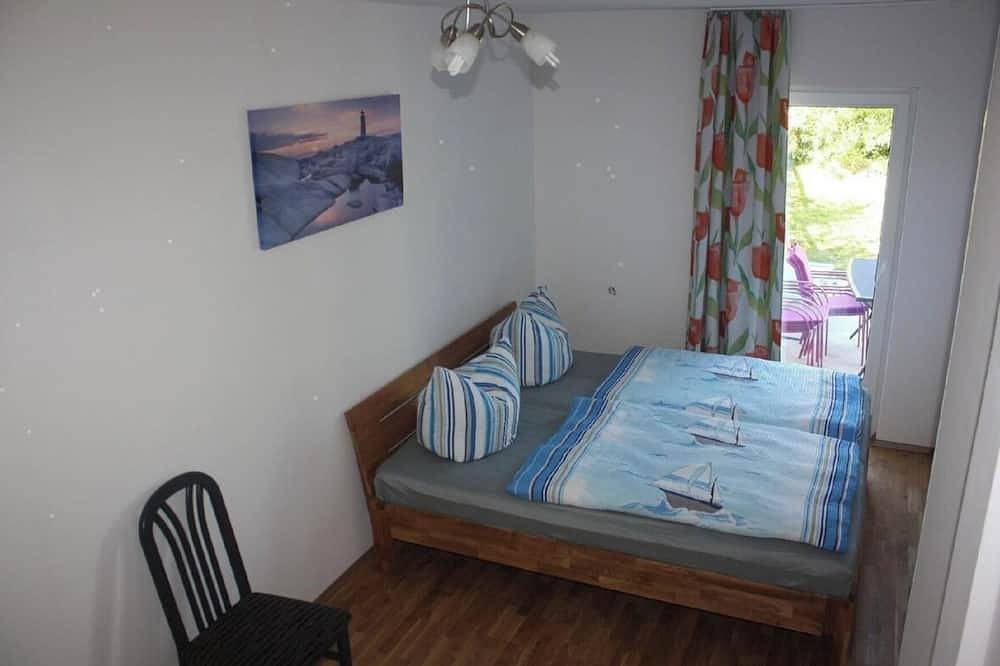Appartement entier, Ferienwohnung Neuendorf für 1 - 9 Personen mit 2 Schlafzimmern - Trampolin, Boot in Neuendorf (Saal), Saal