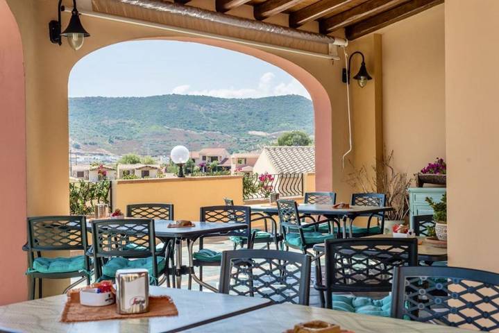 Appartamento vacanze per 6 persone, con piscina e balcone/terrazza - 1