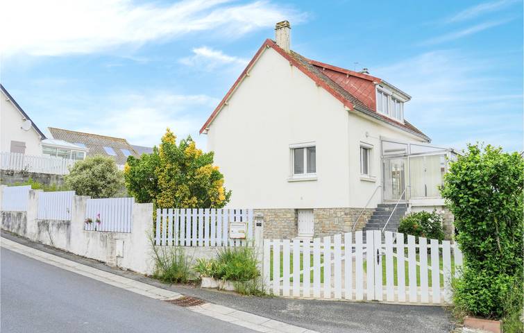 Gîte pour 8 personnes, avec terrasse et jardin à Pirou - 3