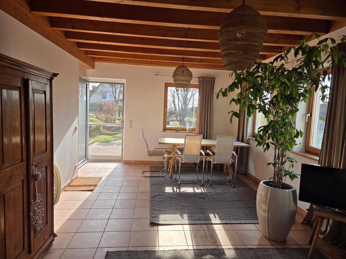 Appartement entier, Gemütliche Wohnung mit Terrasse mit tollem Fernblick in Alzenau, Spessart-Mainland