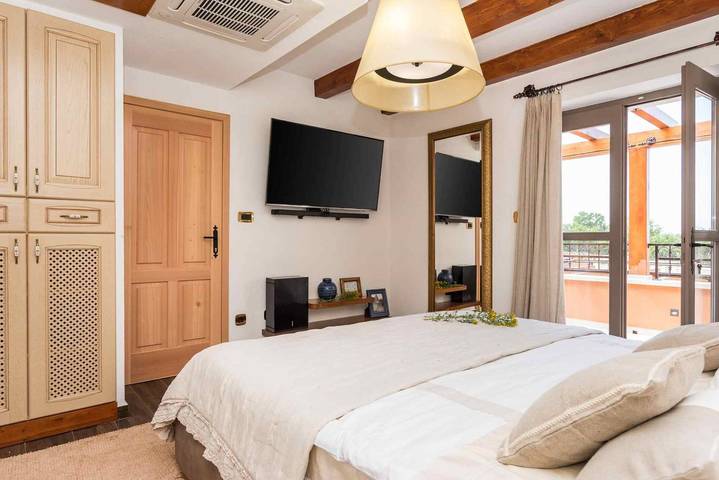 Luxury Villa Finessa Skradin 1 with Heated Pool in Skradin, Šibenik-Knin