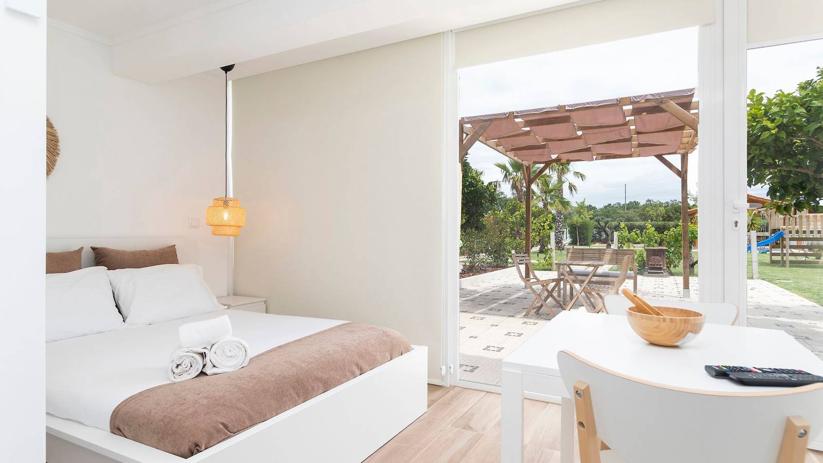 Casa de vacaciones para 2 personas con piscina in Santo António da Charneca, Halbinsel von Setúbal