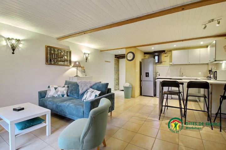 Gîte pour 4 personnes, avec terrasse et jardin
