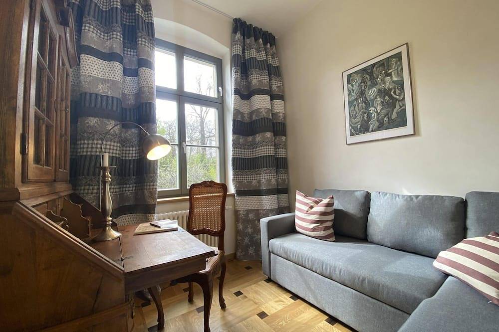 Ganze Wohnung, Altes Pfarrhaus  - Apartment Anna in Papstdorf, Gohrisch