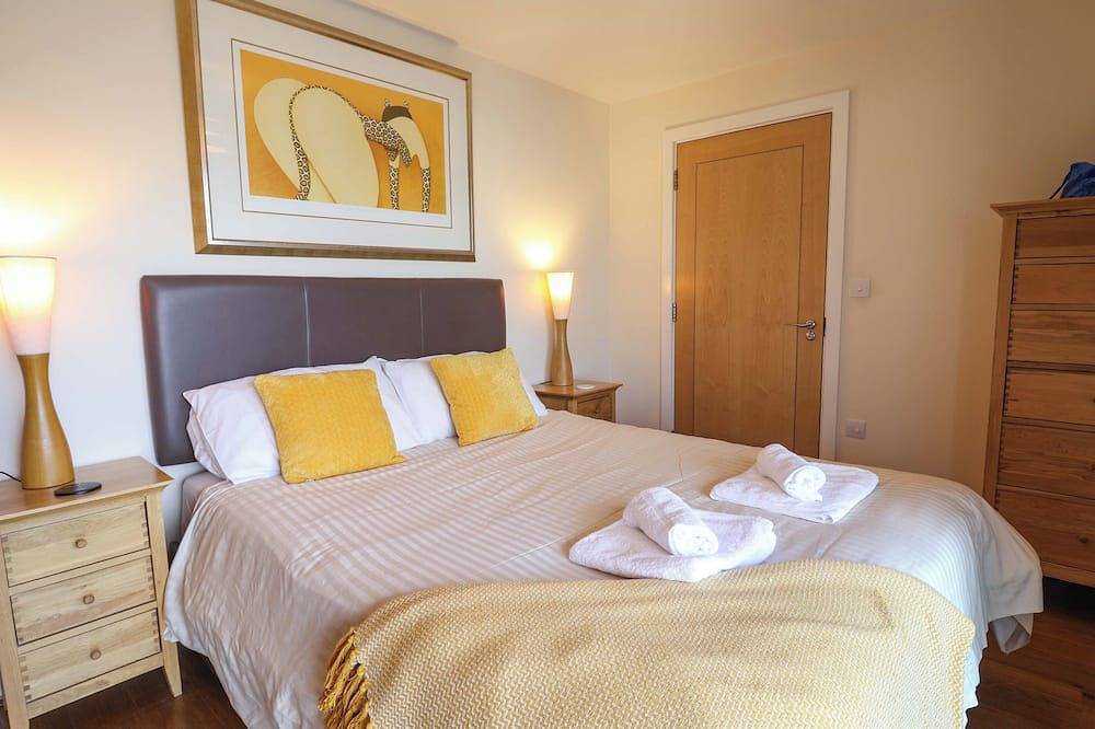 Venezuela, family friendly, country holiday cottage in West Bay in West Bay, Dorset