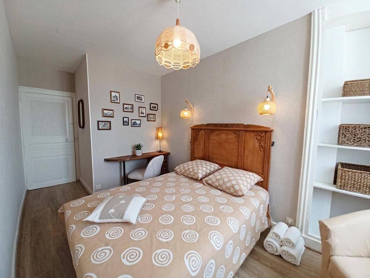 Appartement entier, Le Chapitre in Châteaumeillant, Saint-Amand-Montrond