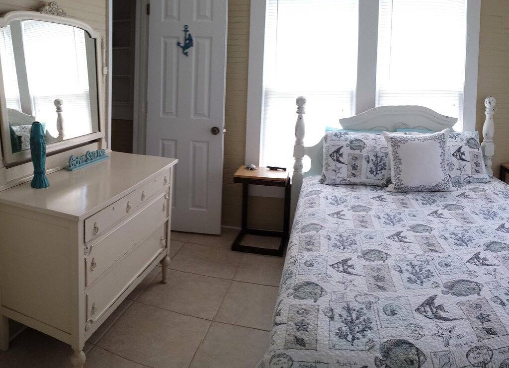 Ganze Wohnung, Palmen und Meeresbrise! in Jacksonville Beach, Duval County