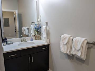 Vacation Rental for 4 Guests in Traverse City, Grand Traverse County, Picture 3