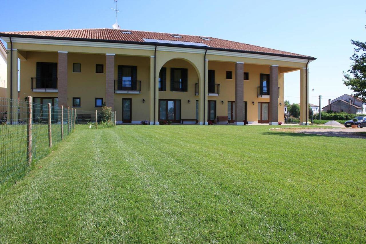Double Room (1 Adult) in Zero Branco, Province de Trévise