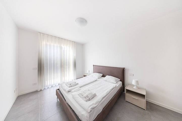 Villa für 8 Personen, mit Balkon und Garten, mit Haustier in Sirmione - 4