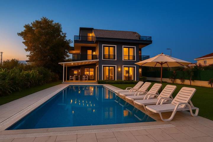 Ferienhaus für 10 Personen, mit Pool und Ausblick sowie Garten in Belek