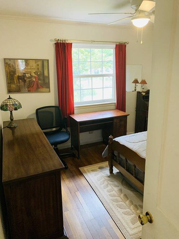 Charming 3 Bedroom house with detached garage. in Anderson County