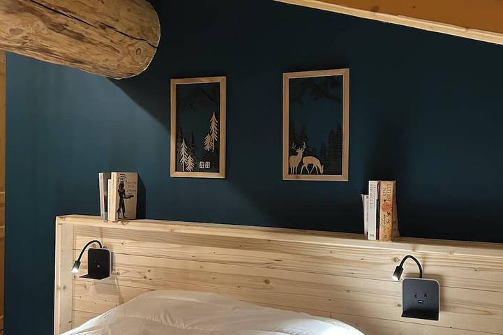 Chalet with Balconies (sleeps 10) in Saint-Michel-de-Maurienne, Massif de la Vanoise