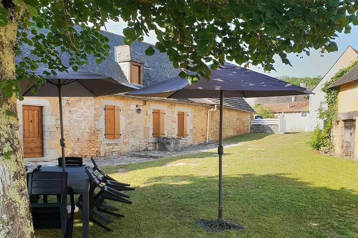 Gîte pour 8 personnes, avec Terrasse et Jardin