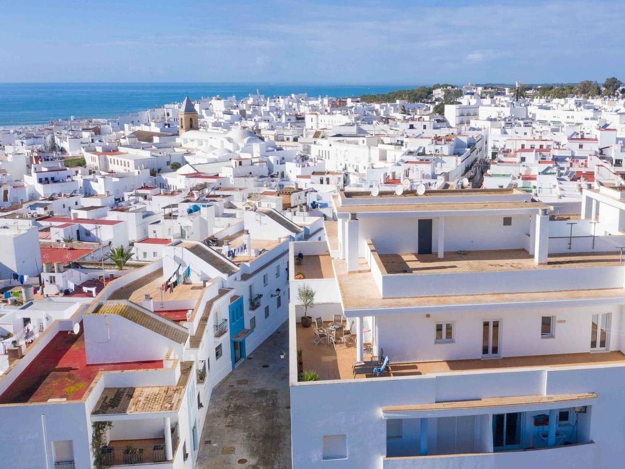 Modernes Apartment mit großer Terrasse und großartigem Meerblick. in Conil de la Frontera, Costa de la Luz
