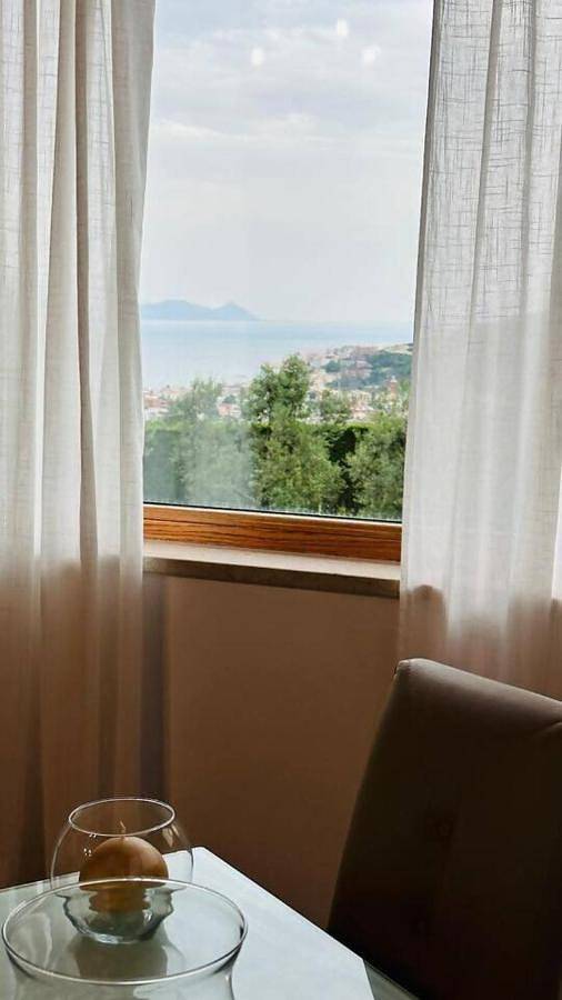 Villa pour 5 personnes, avec Terrasse ainsi que Jardin et Vue à Gaeta - 3
