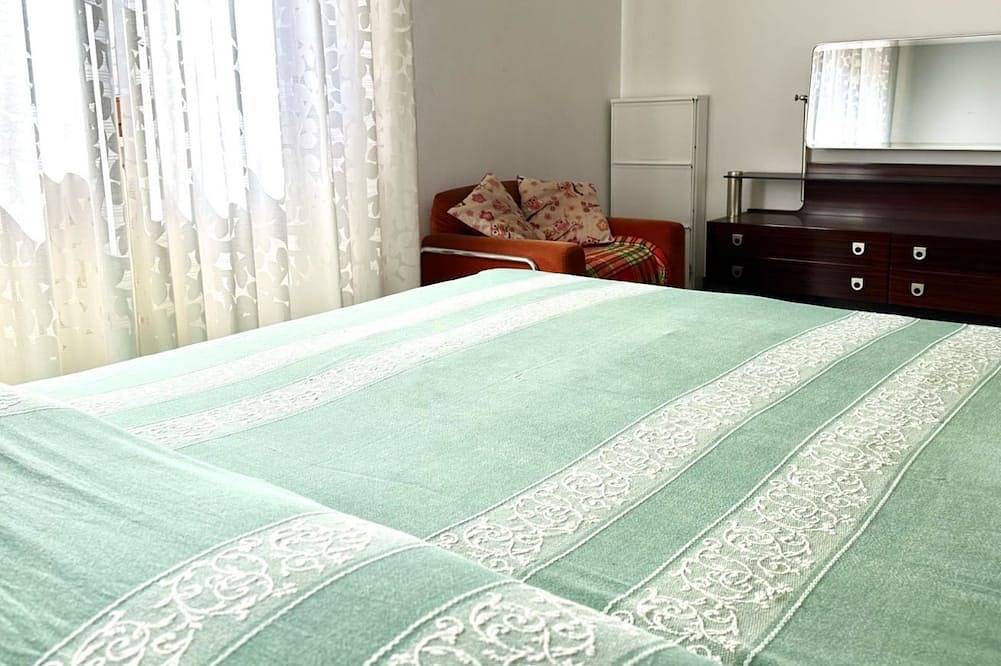 Entire apartment, Se081 - Marotta, three-room apartment 100 meters from the sea in Marotta, Valle del Metauro