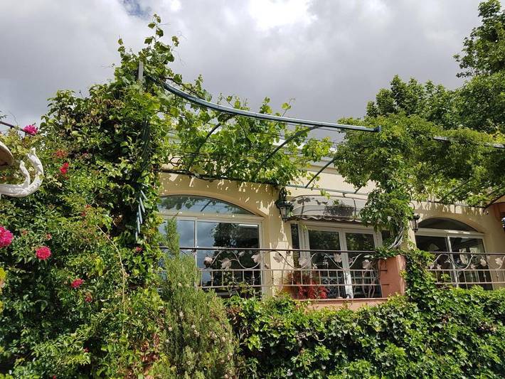 Hôtel pour 3 personnes, avec Balcon et Terrasse ainsi que Jardin et Bassin pour enfant à Cuers - 3