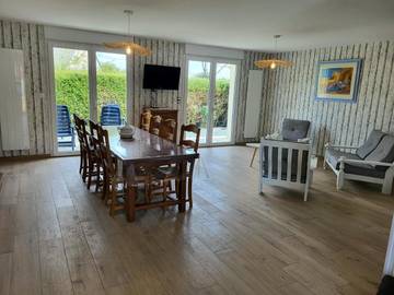 Gîte pour 4 personnes, avec jardin et vue à Lessay