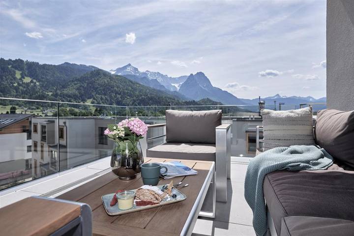 Ferienwohnung für 6 Personen, mit Balkon und Terrasse sowie Sauna und Ausblick