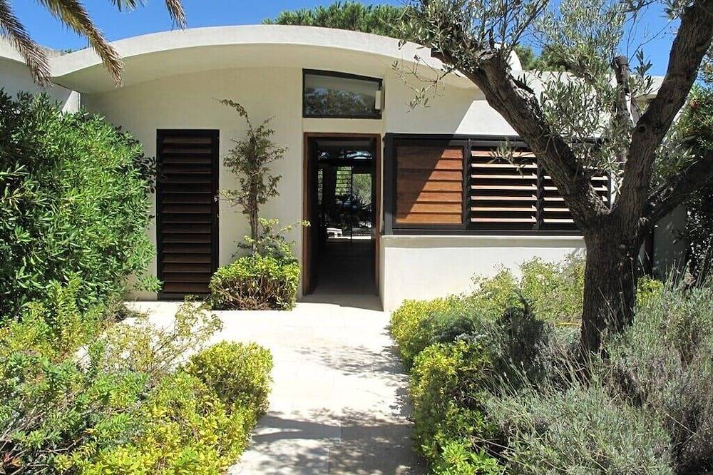 Villa de alto standing - 100 m playa de Sant Ambroggio in Sant Ambroggio, Lumio