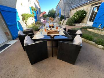 Chambre D’hôte pour 2 Personnes dans Saint-Martin-de-Fraigneau, Fontenay-le-Comte, Photo 1