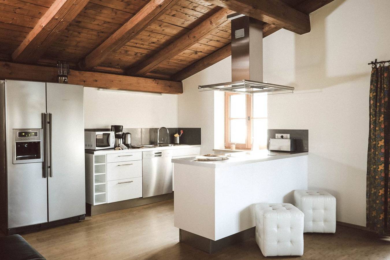 Ganze Wohnung, Luna Mia 4, stilvolle Ferienwohnung mit zwei Schlafzimmern und Balkon in Neuschwanstein, Schwangau