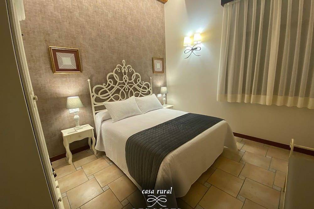 Roomtype in Marina Rossell, Parc Natural de la Tinença de Benifassà