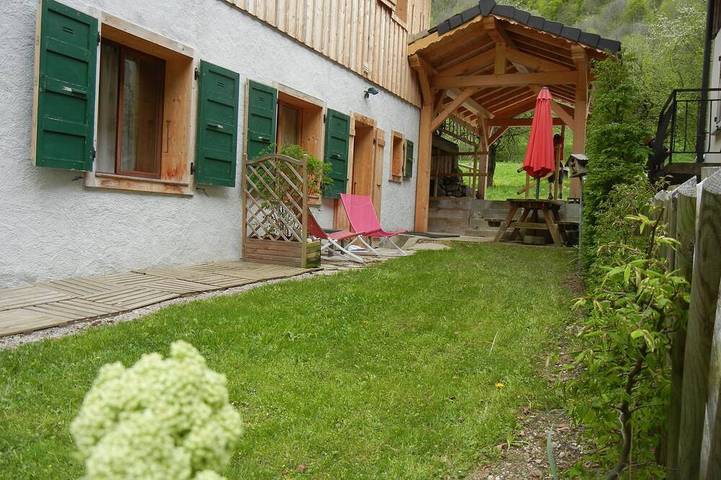 Appartement de vacances pour 4 personnes, avec terrasse et jardin