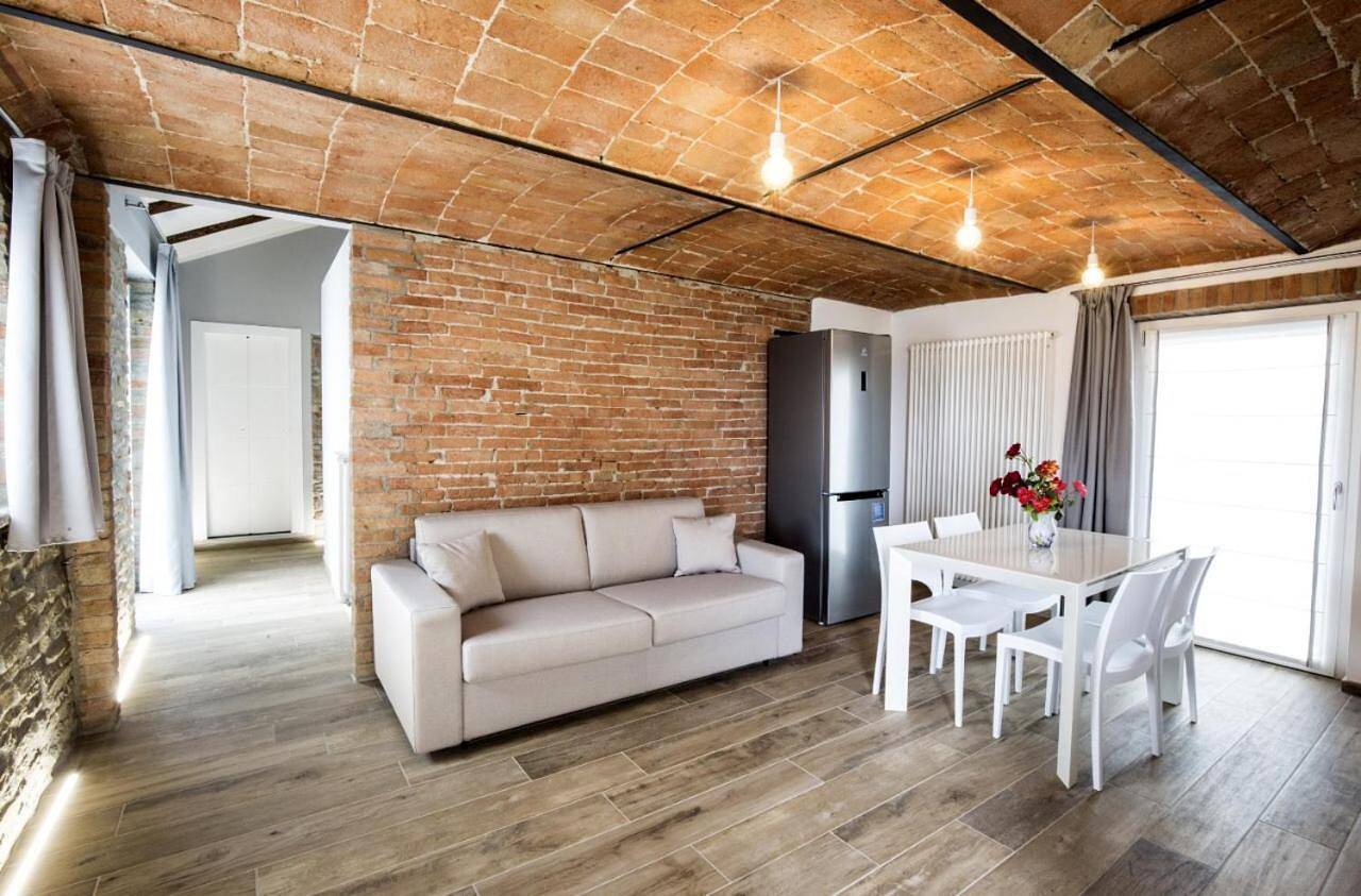 Country House Villa Barbero in Mango , Langhe