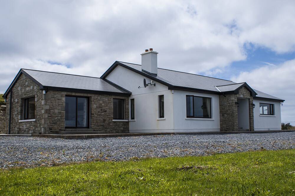 Modern en luxueus huis in Renvyle - gelegen aan de Wild Atlantic Way in Rinvyle Electoral Division, Connemara