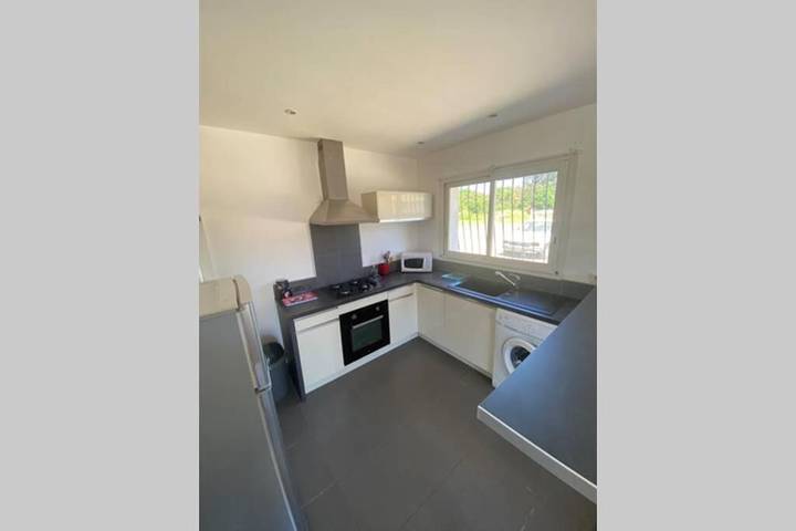 Gîte pour 4 personnes, avec terrasse dans Plage Venga Di L Oru Santa Maria Poggio - 4