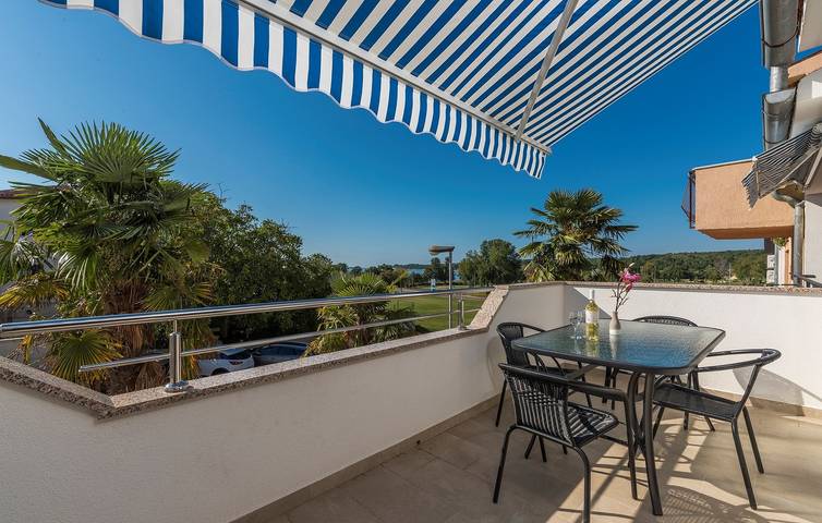 Vakantiewoning voor 4 personen, met Balkon/Terras in Funtana