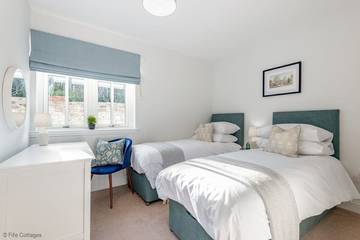 Log Cabin for 6 People in St Andrews, Fife region, Photo 3