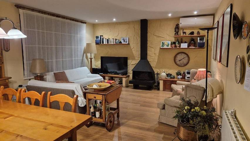 Casa rural para 10 personas, con vistas además de jardín y piscina en Valles Oriental - 4