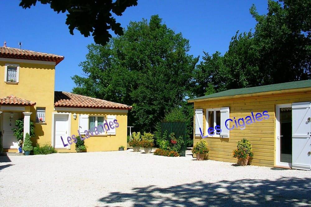 Casa de campo totalmente amueblada, en propiedad privada, tranquila. in Draguignan, Region de Draguignan