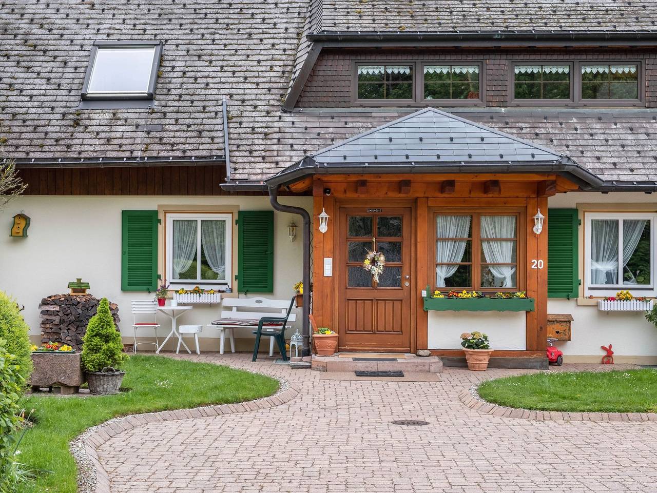 Ganze Ferienwohnung, Haus Scherer - Ferienwohnung Gartenblick, 42qm in Stegen, Südschwarzwald