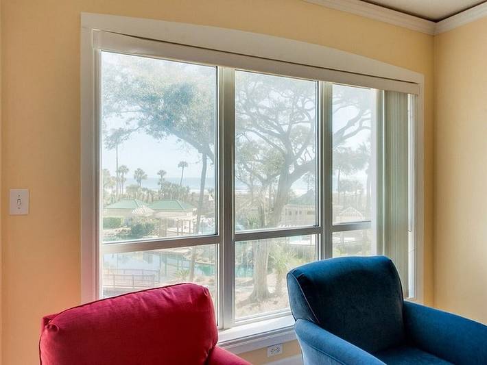 Villa for 6 people, with yard and pool as well as balcony in Hilton Head Island