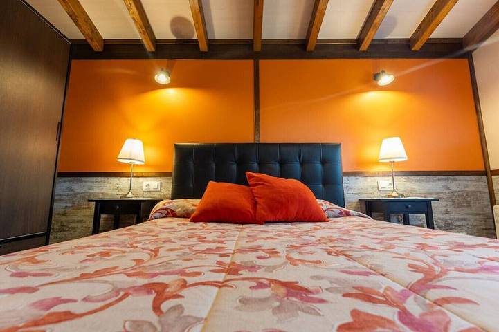 Entire apartment, El higuero garden/beach/terrace in Santillana del Mar, Cantabrian Coast