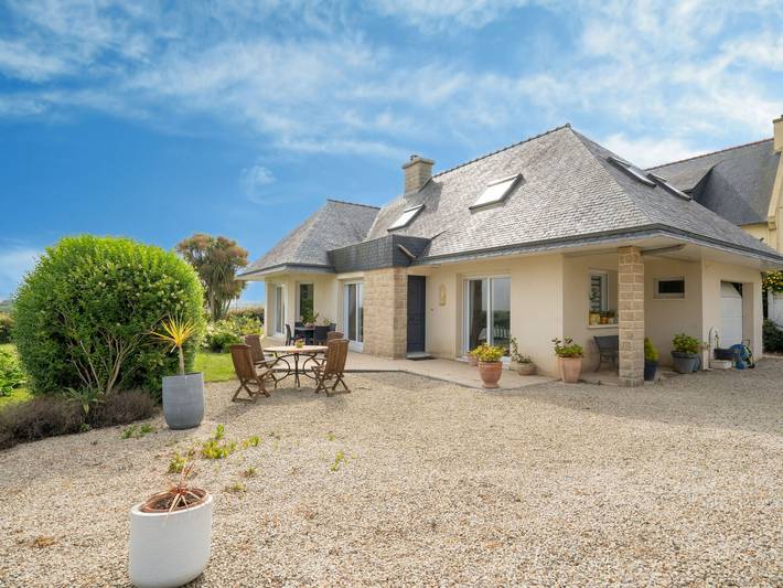 Location de vacances pour 8 personnes, avec Jacuzzi ainsi que Terrasse et Jardin à Sibiril - 4