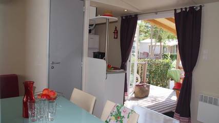 Camping pour 6 Personnes dans Saint-Raphaël, Région de Draguignan, Photo 3