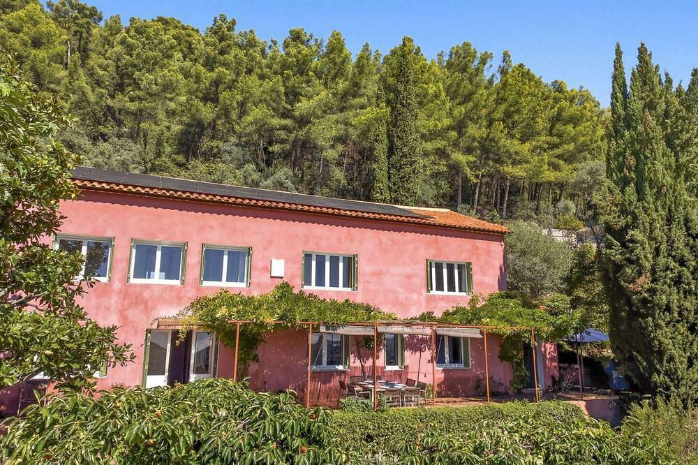 Villa Provençale Faron Sea View in Toulon, Toulon region