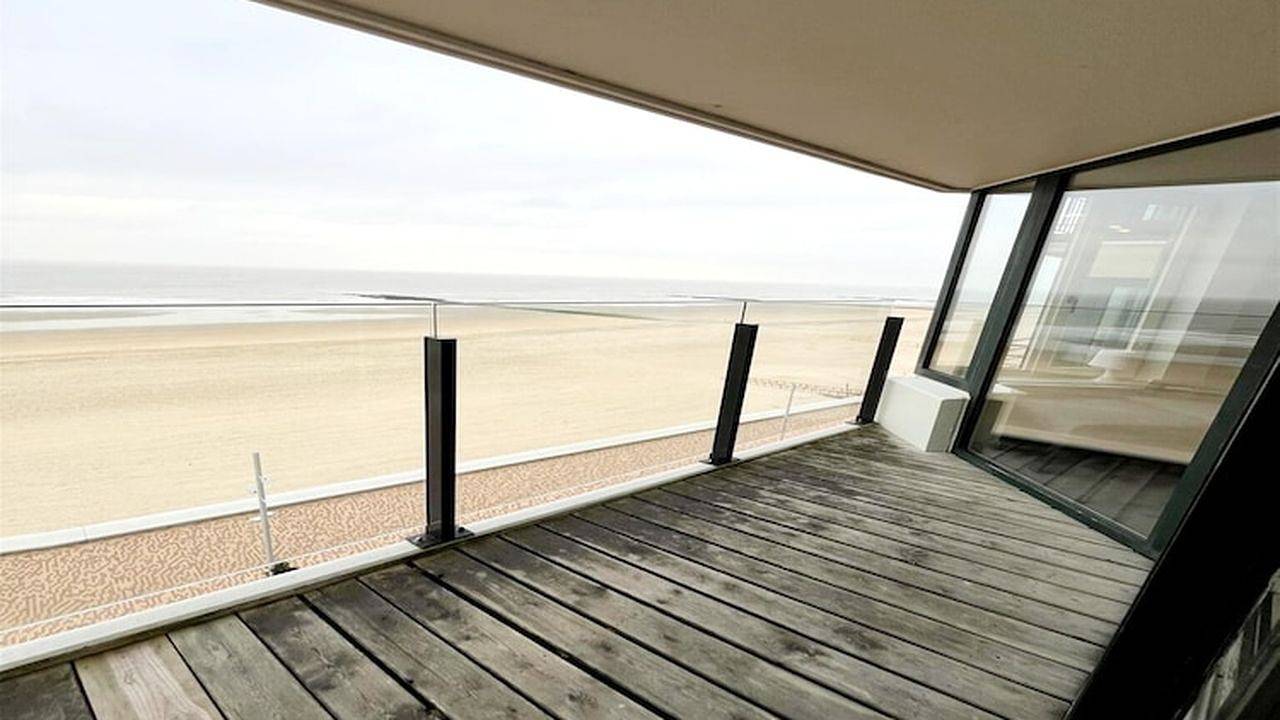 Geheel vakantieappartement, Vakantieappartement voor 6 personen met terras in Wenduine, De Haan