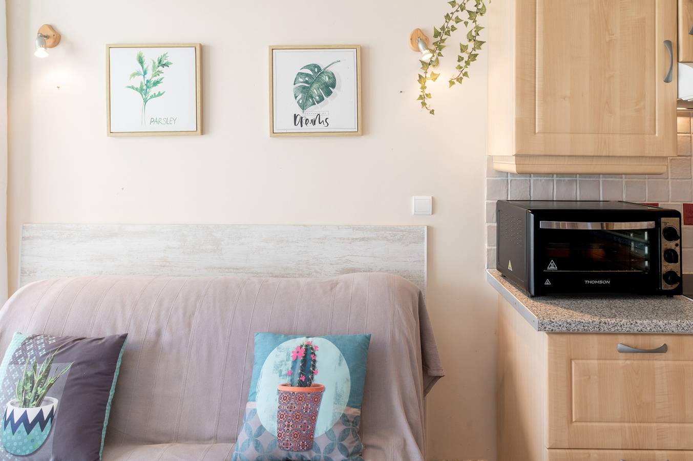 Apartamento entero, Apartamento '4 Personne' con piscina compartida, Wi-Fi y aire acondicionado in Cervione, Región de Corte