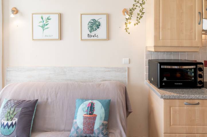 Apartamento entero, Apartamento '4 Personne' con piscina compartida, Wi-Fi y aire acondicionado in Cervione, Región de Corte